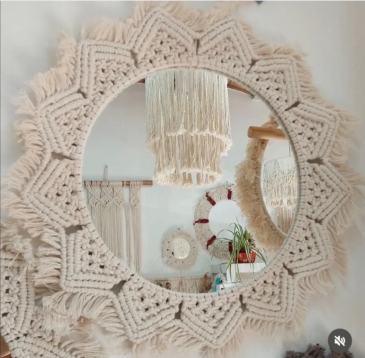 Espejo grande de macramé